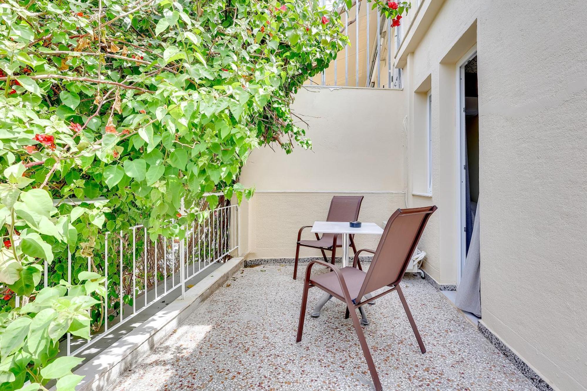 7Athens Aparthotel Exterior photo